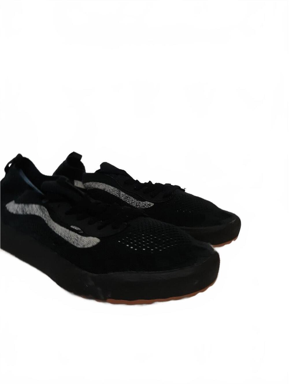 Vans Men UltraRange VR3 Black Gum 1721356 Size 12 Width D